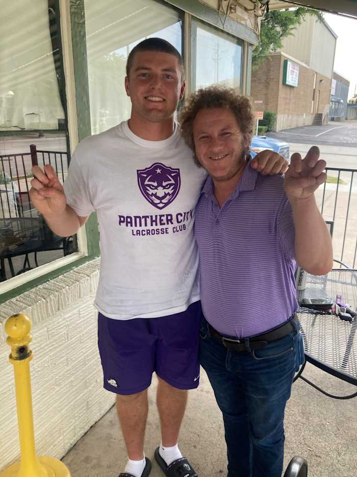 8E9F302C-F070-4FB6-BA86-F76FF42FB79C